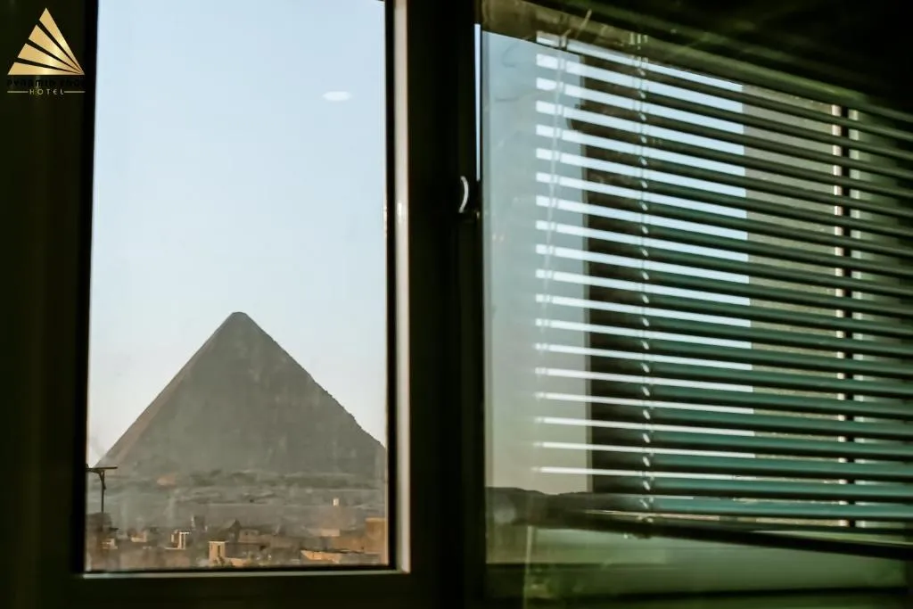 Deluxe Double Room Pyramids View