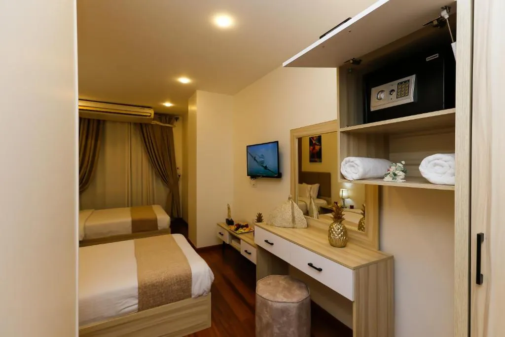 Standard Twin Room